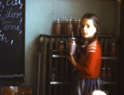 Schulpause mit Kakao (RFA 1963)