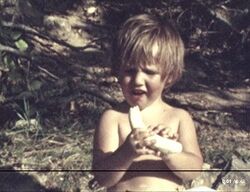 Baignade à Eguzon et ramassage de châtaignes (F 1966)